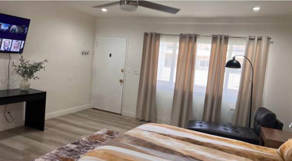 Photo of Bedroom in Hollywood
