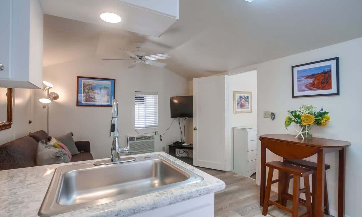 Photo of Livingroom in Village of La Jolla