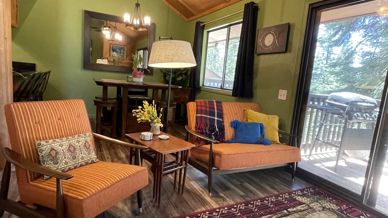 Photo of Livingroom in Shaver Lake
