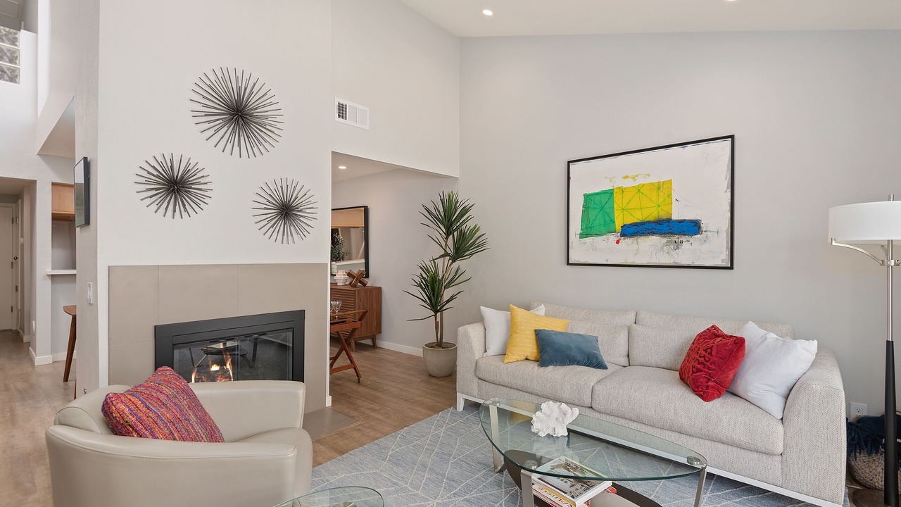 Photo of Livingroom in West Mesa