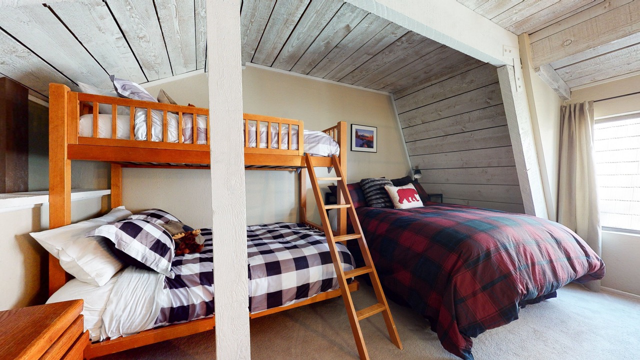 Photo of Bedroom in Majestic Pines