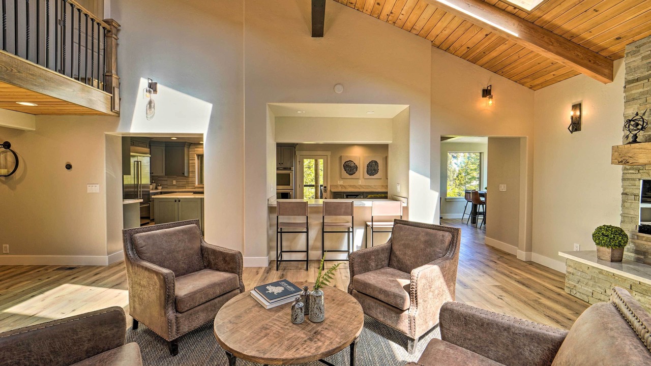 Photo of Livingroom in Reno
