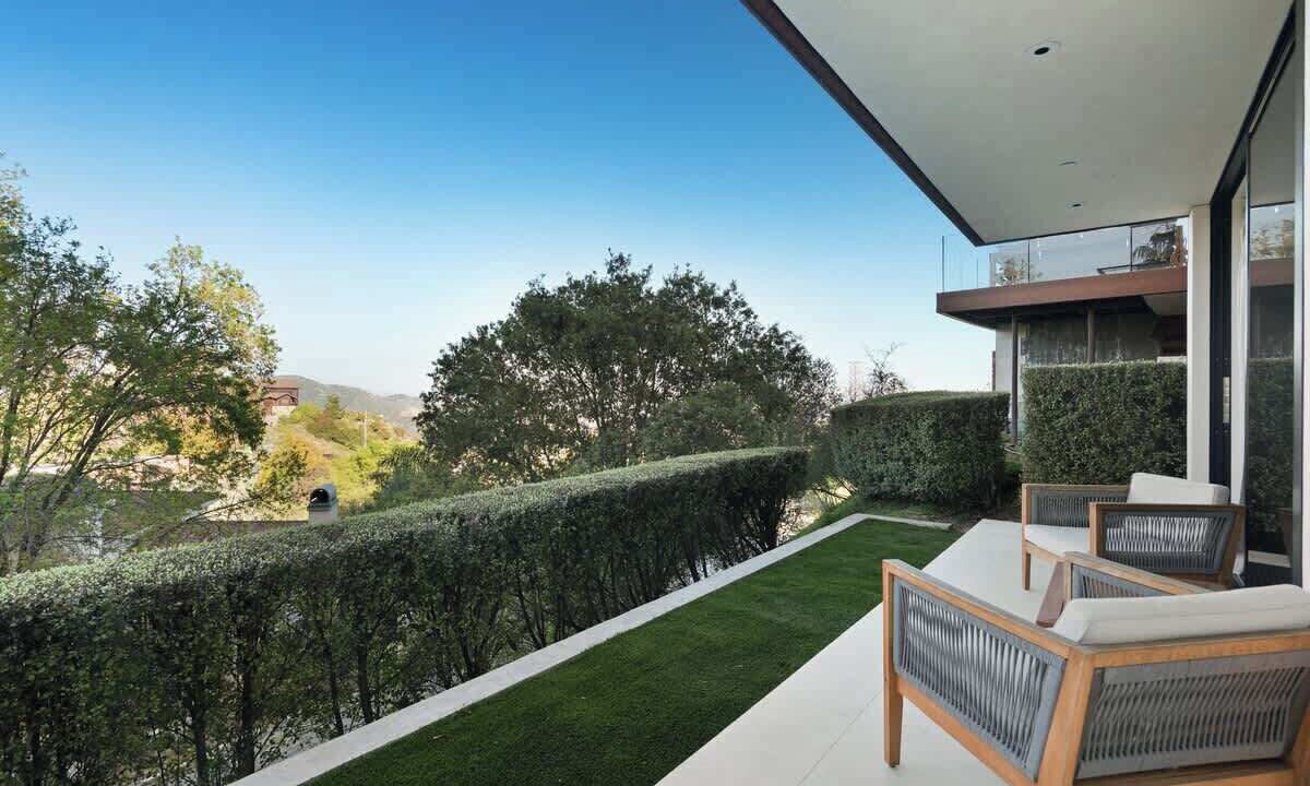 Photo of Patio Balcony in Hollywood Hills