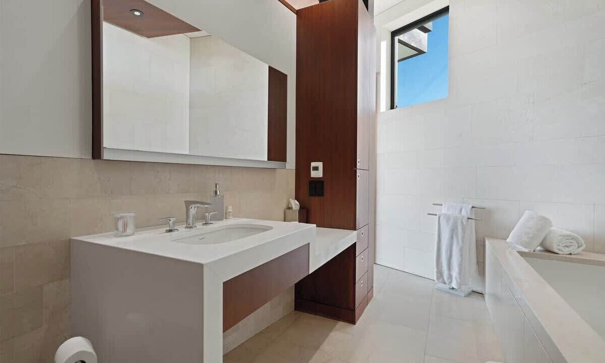 Photo of Bathroom in Hollywood Hills