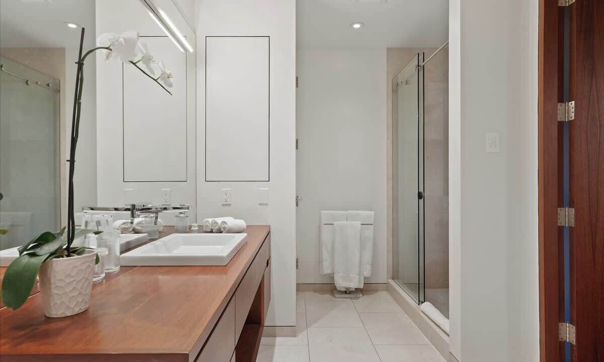 Photo of Bathroom in Hollywood Hills