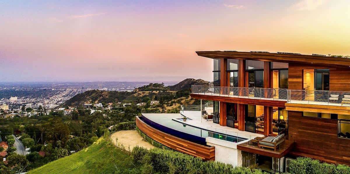 Photo of Outdoor in Hollywood Hills