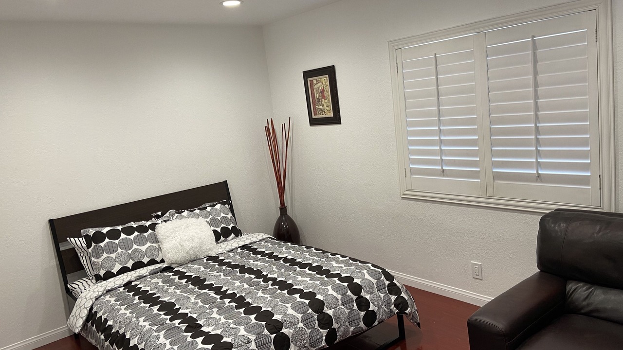 Photo of Bedroom in West Rancho Dominguez