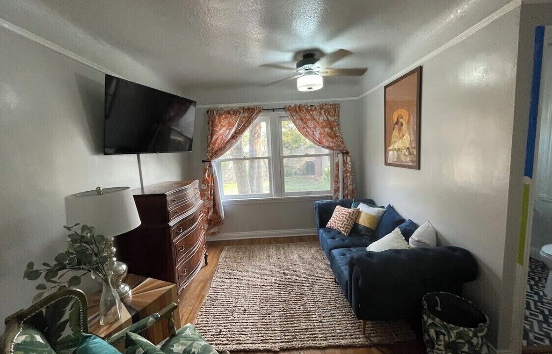 Photo of Livingroom in Oleander - Sunset