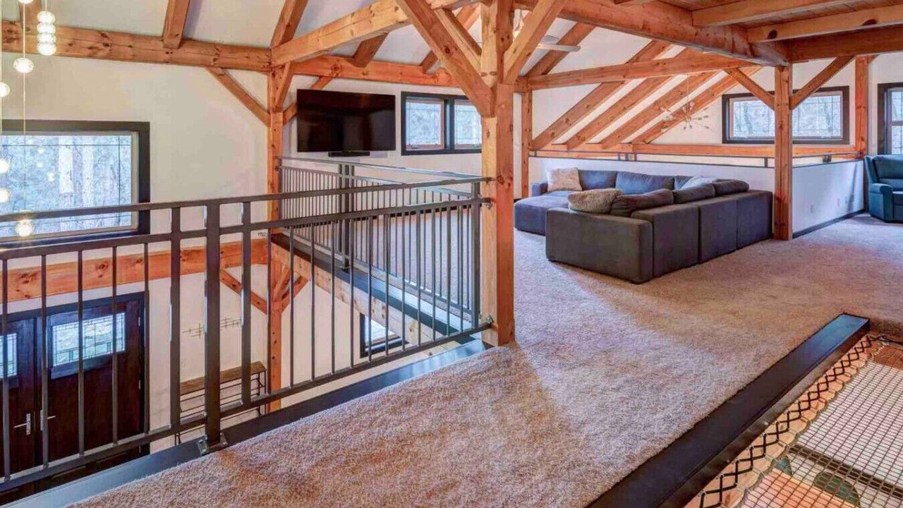 Photo of Livingroom in O'Brien