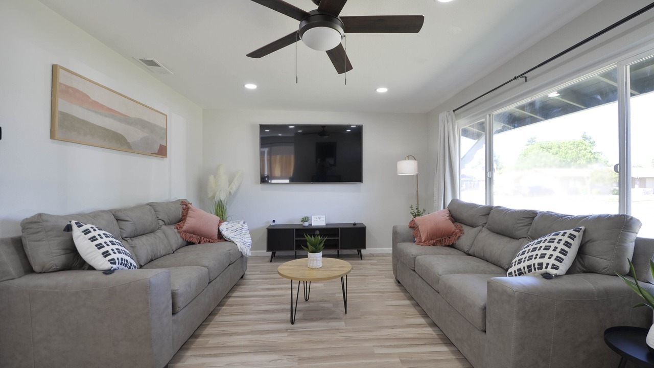 Photo of Livingroom in Los Banos