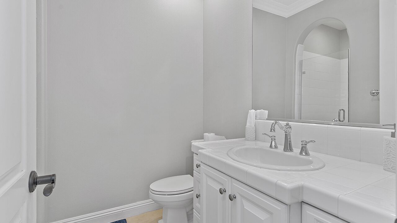 Photo of Bathroom in Walnut