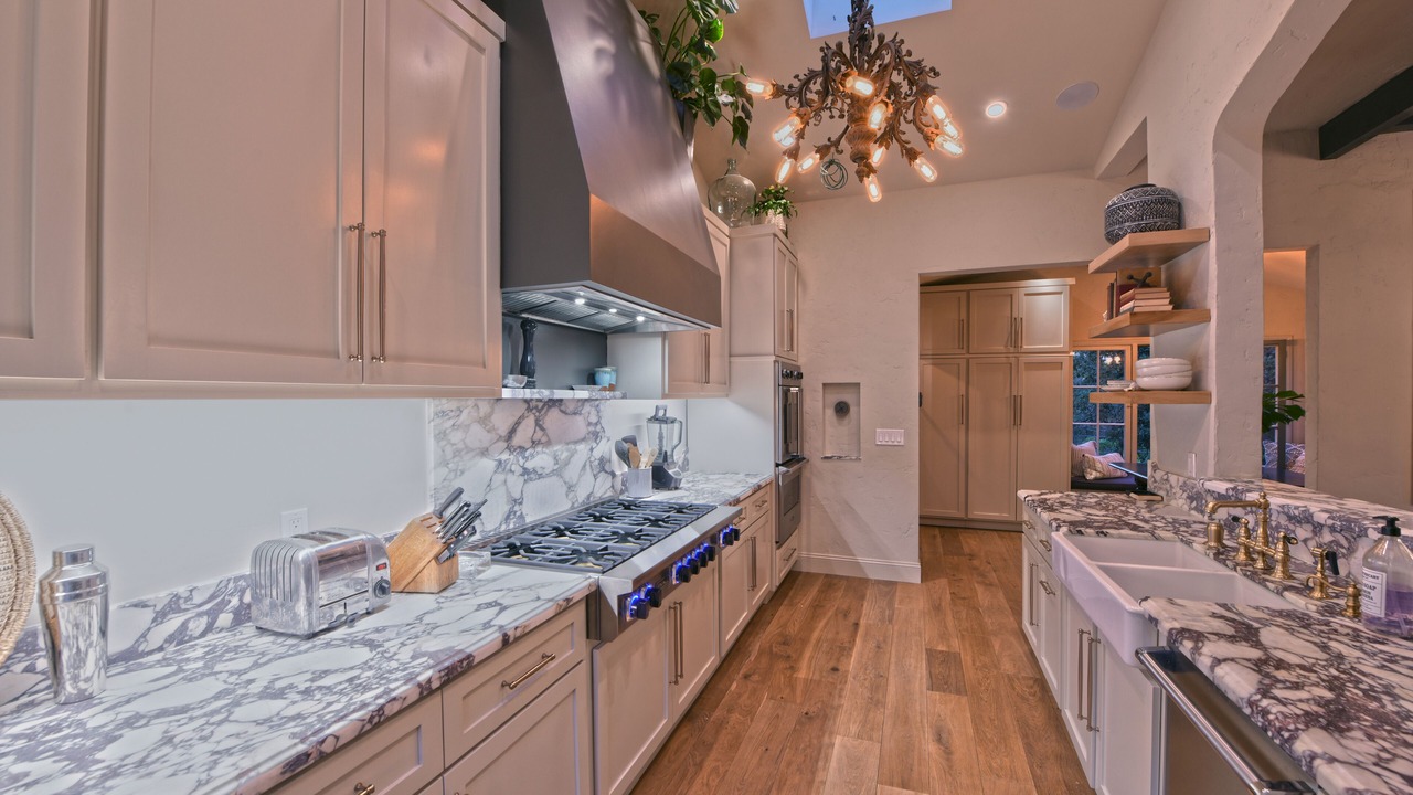 Photo of Kitchen in Beachwood Canyon