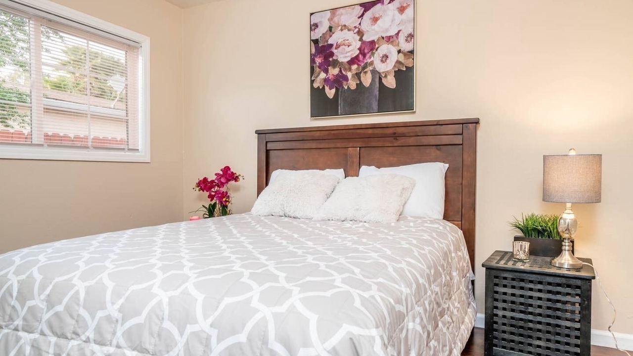 Photo of Bedroom in Cameron Hills