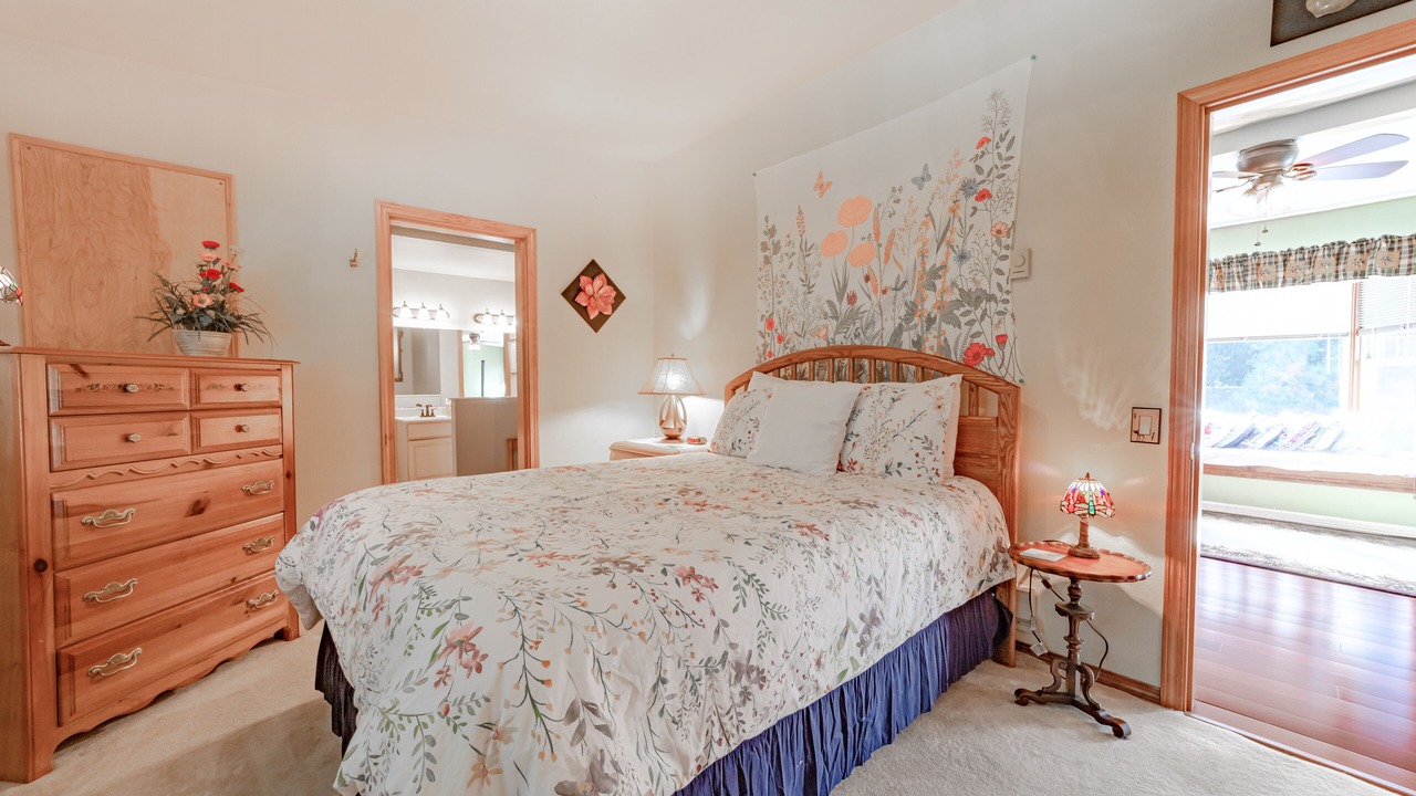 Photo of Bedroom in Crescent City