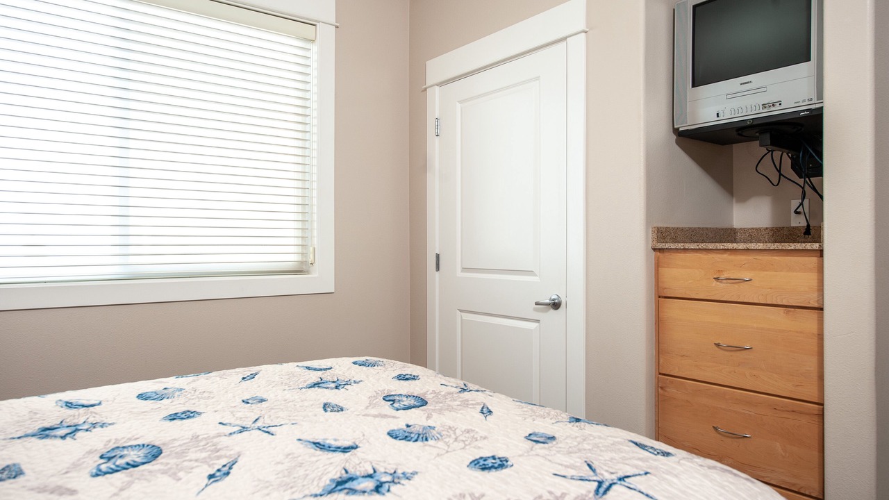 Photo of Bedroom in Lincoln City