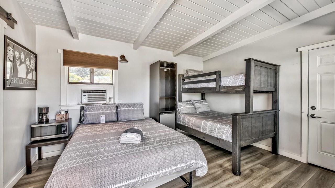 Photo of Bedroom in Walker