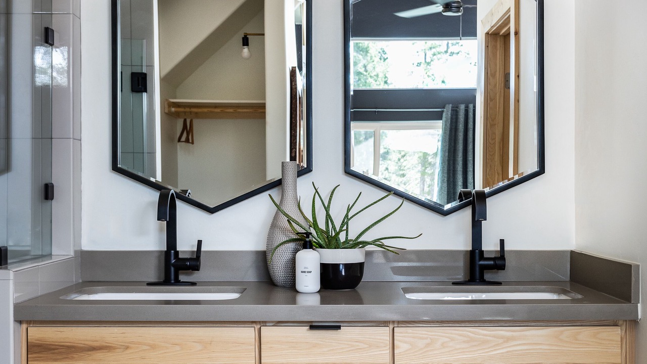 Photo of Bathroom in Serene Lakes
