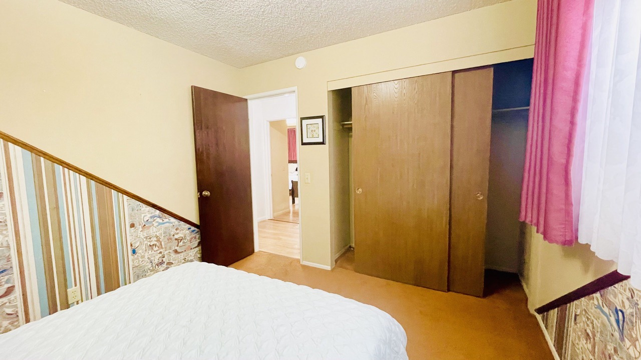Photo of Bedroom in Palmdale