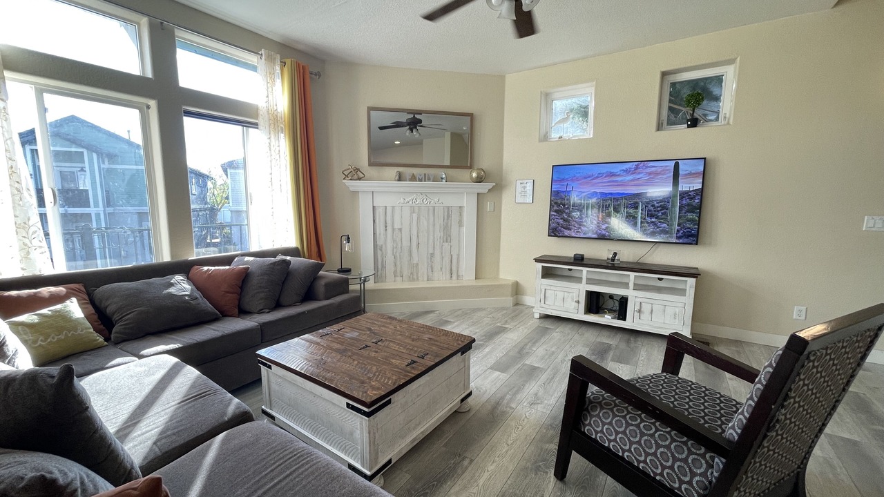 Photo of Livingroom in Sparks