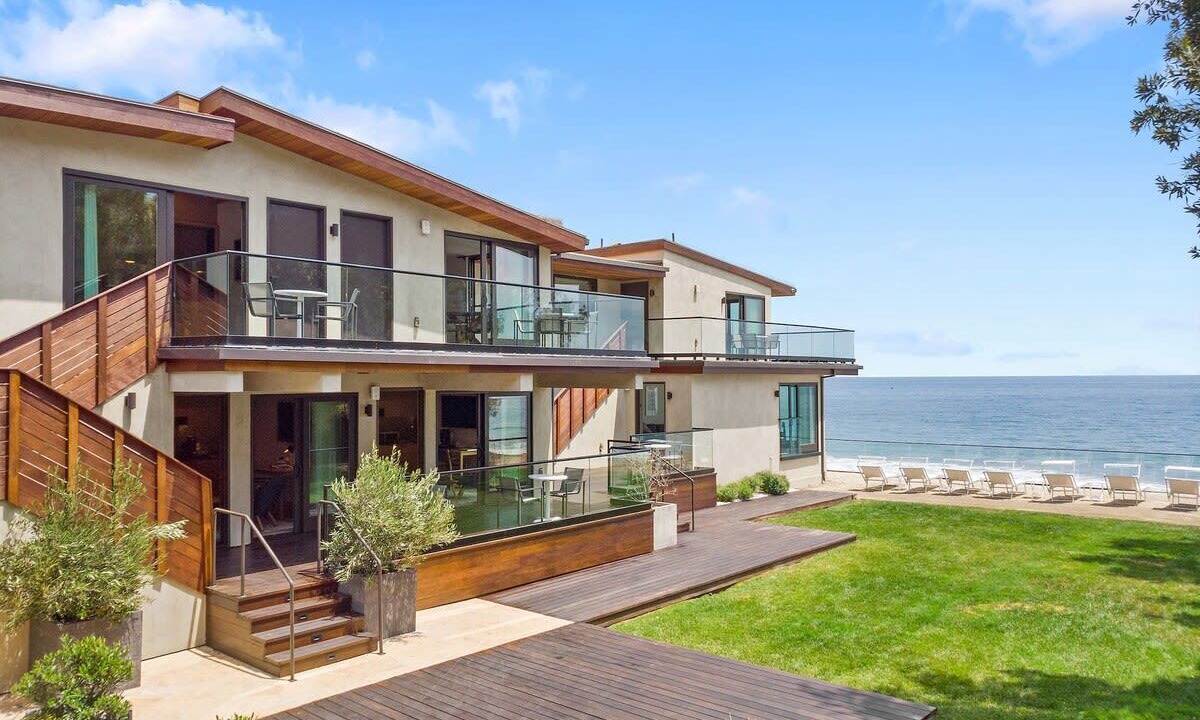 Photo of Patio Balcony in Eastern Malibu