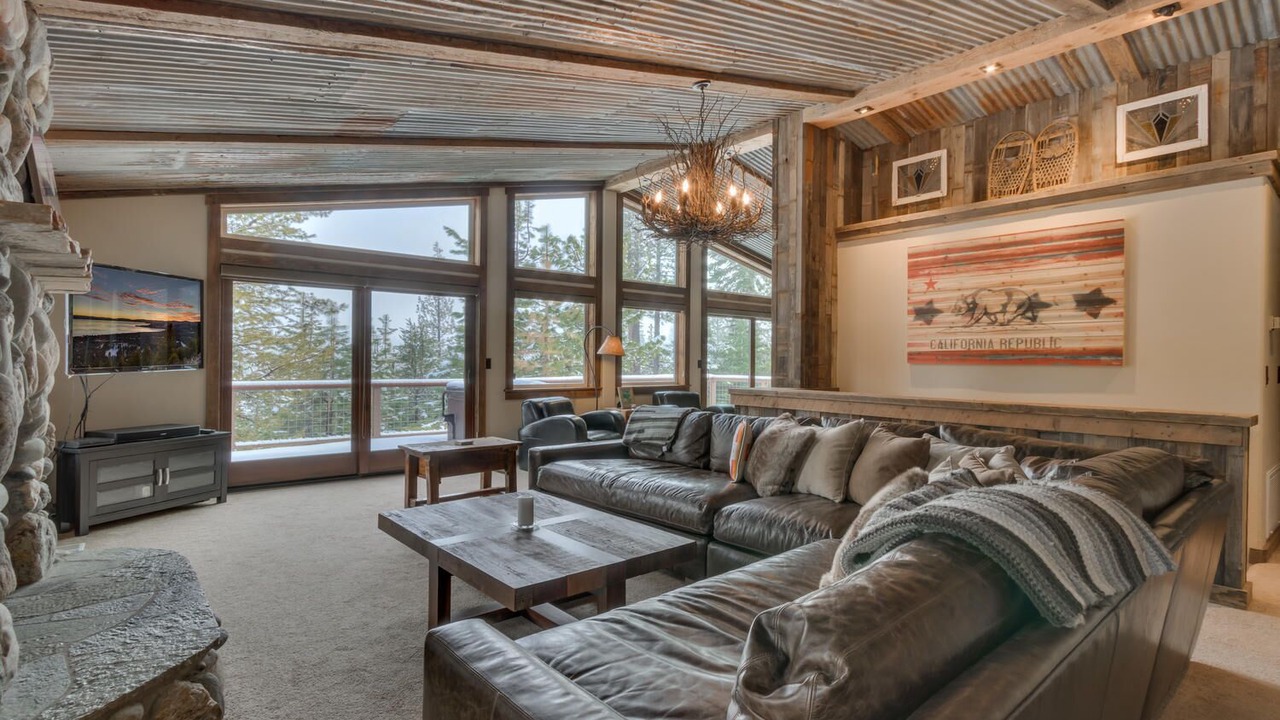 Photo of Livingroom in Truckee