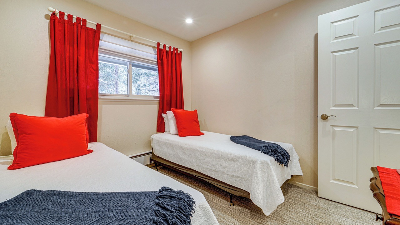 Photo of Bedroom in Incline Village
