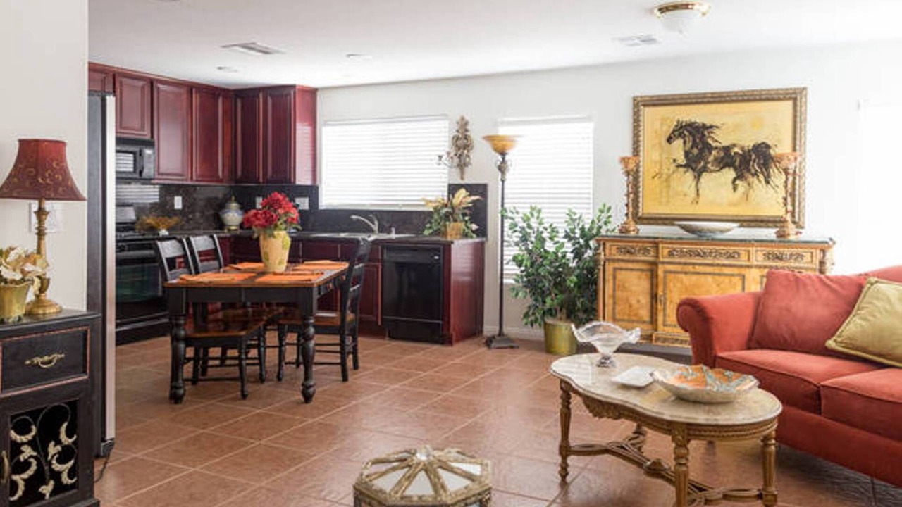 Photo of Livingroom in Enterprise