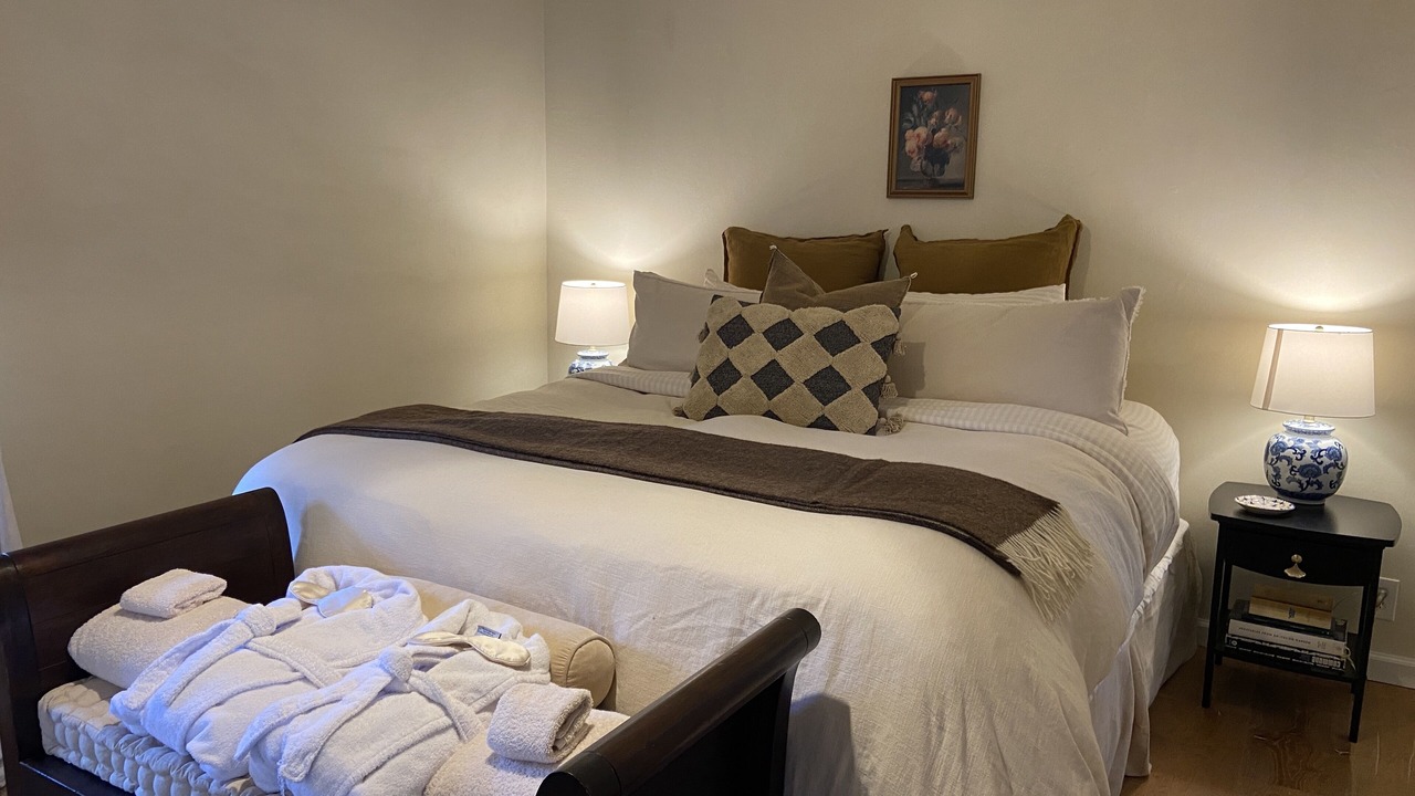 Photo of Bedroom in Westhaven-Moonstone