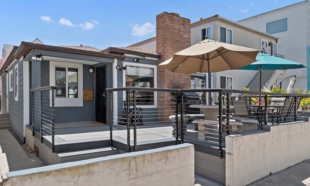 Photo of Patio Balcony in South Mission Beach