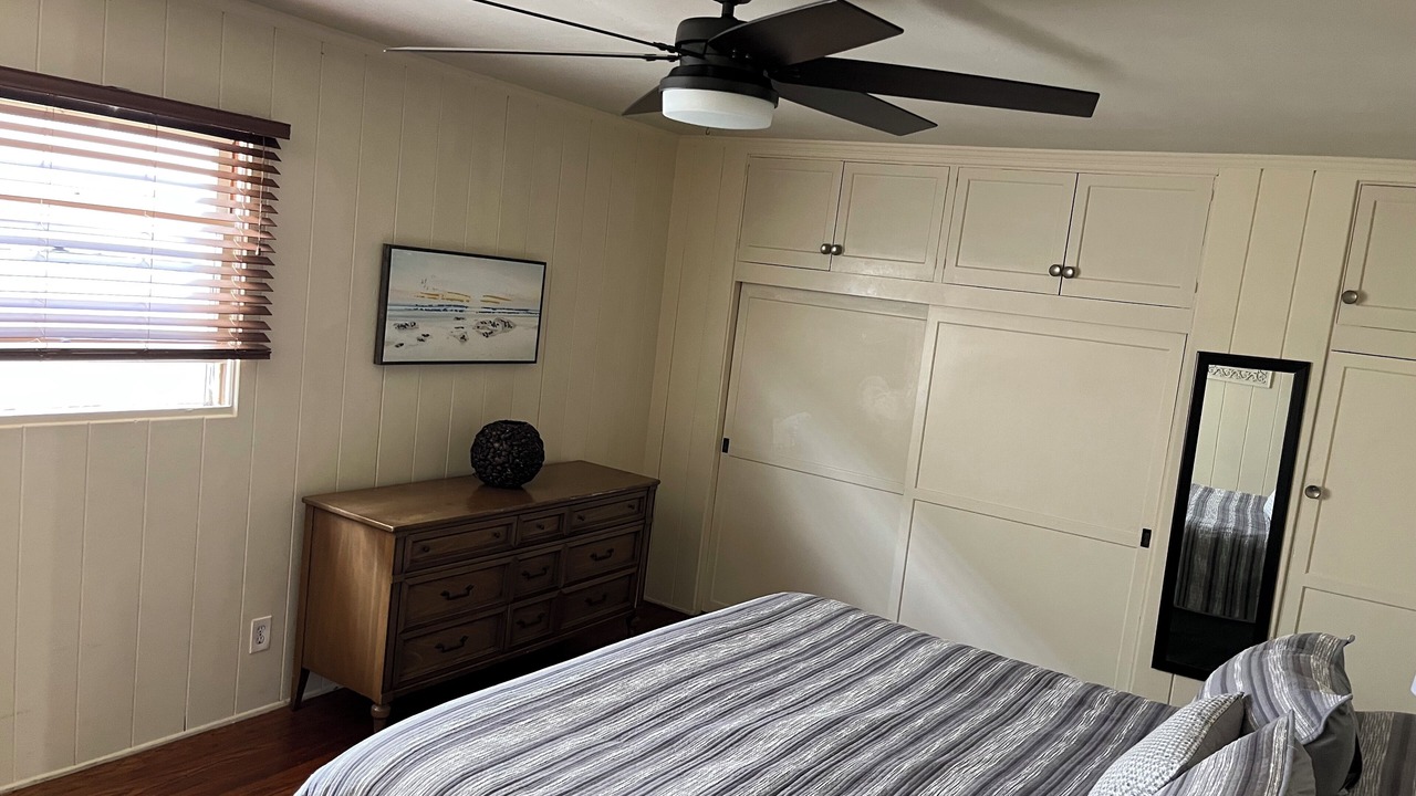 Photo of Bedroom in South Mission Beach