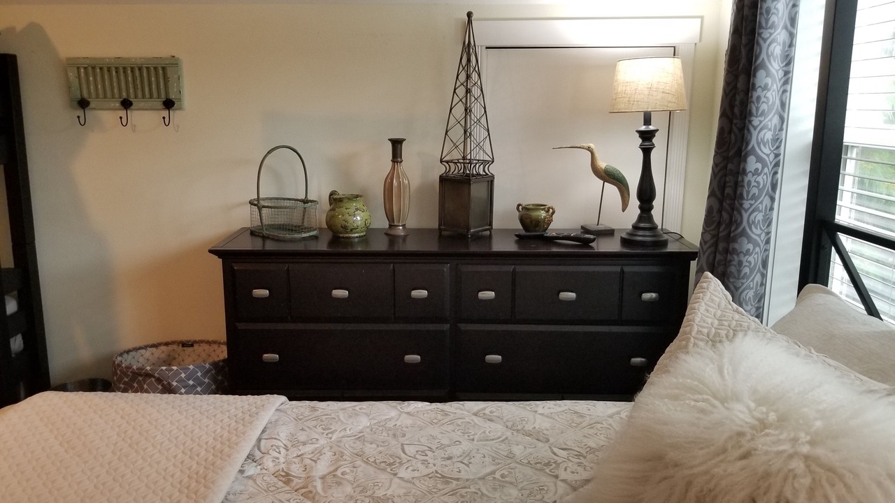 Photo of Bedroom in Lincoln Beach