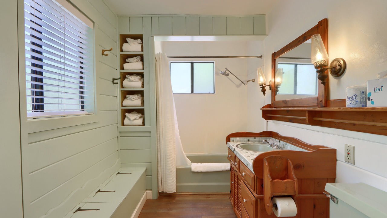 Photo of Bathroom in North Wawona