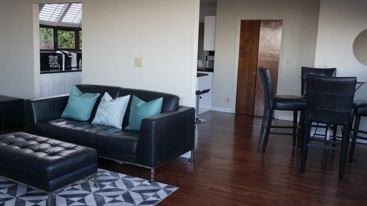 Photo of Livingroom in Mills Estates