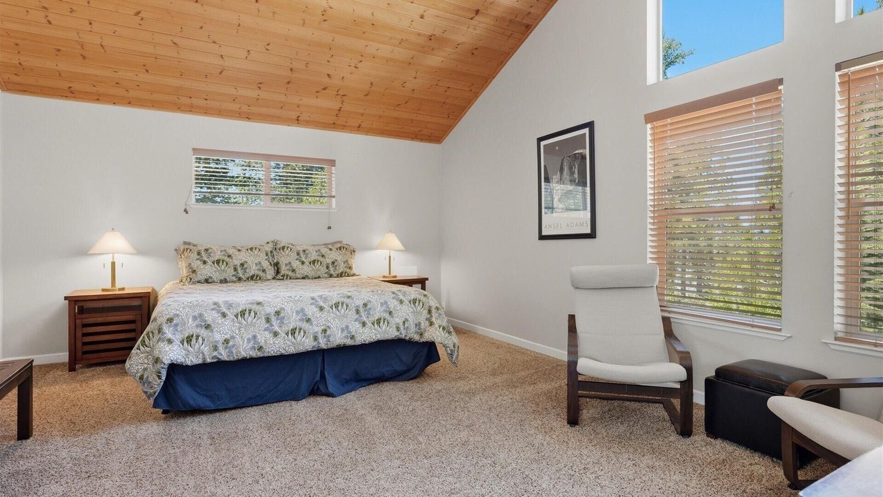 Photo of Bedroom in Yosemite West