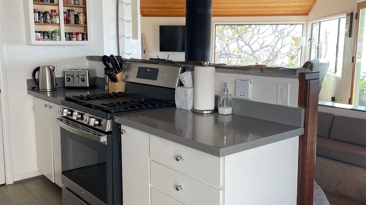 Photo of Kitchen in Faria Beach