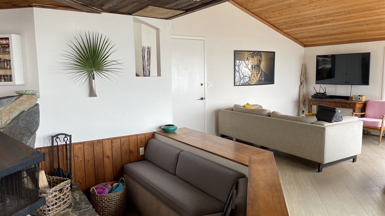 Photo of Livingroom in Faria Beach