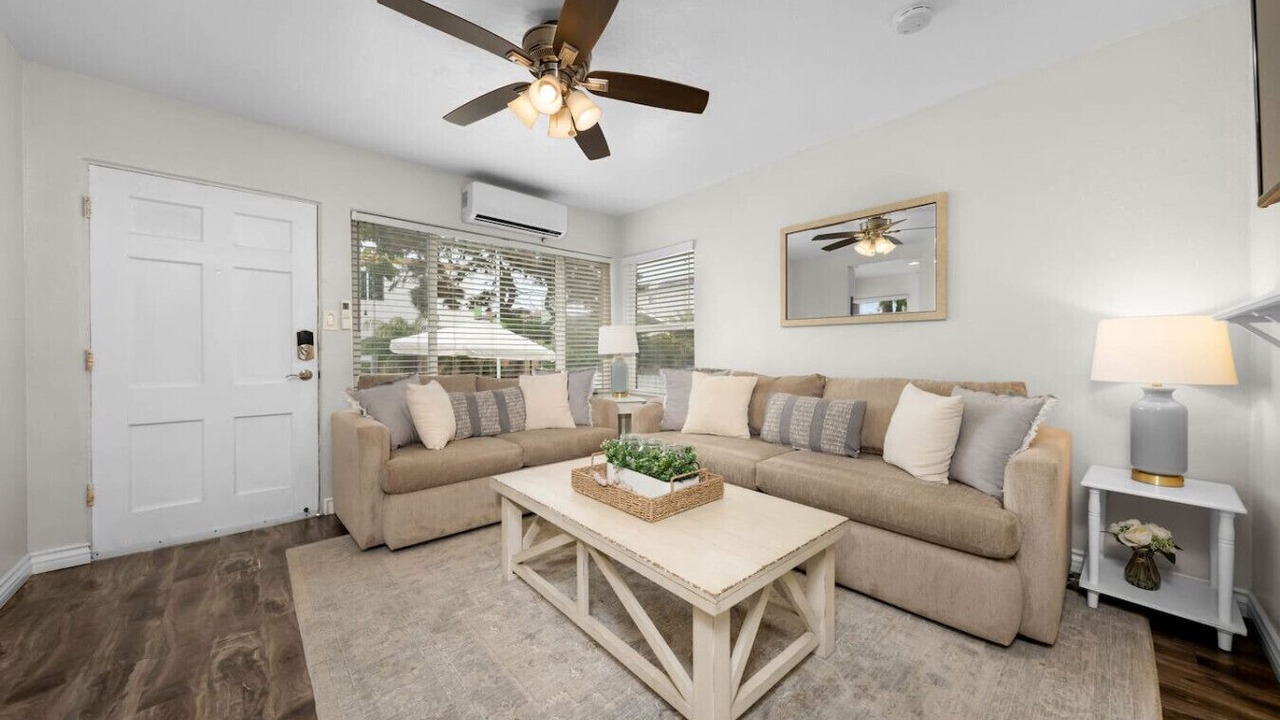 Photo of Livingroom in Mission Beach