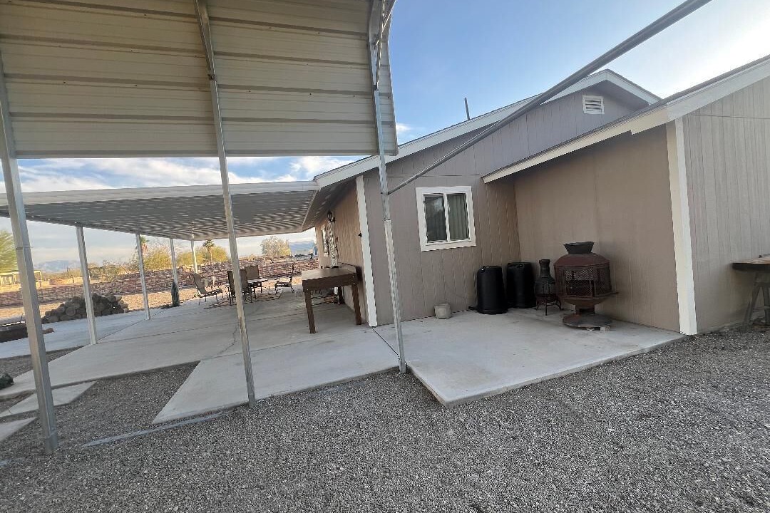 Photo of Patio Balcony in La Paz County