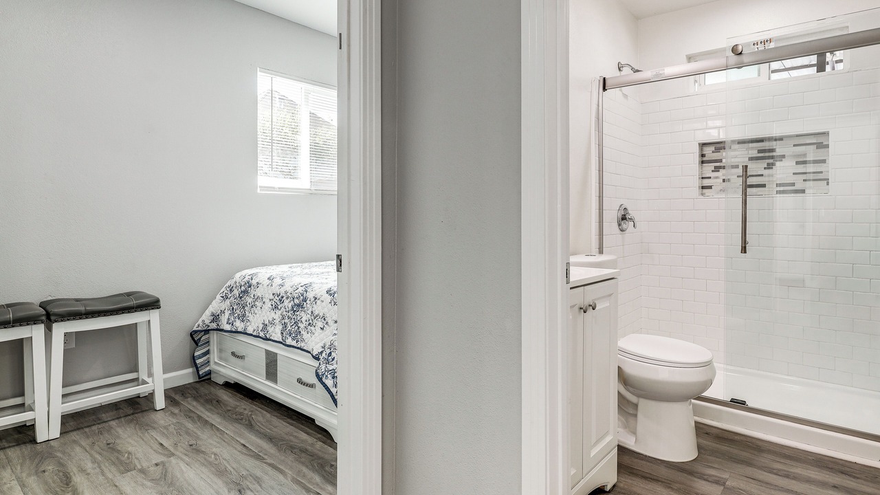 Photo of Bathroom in Downtown Los Angeles