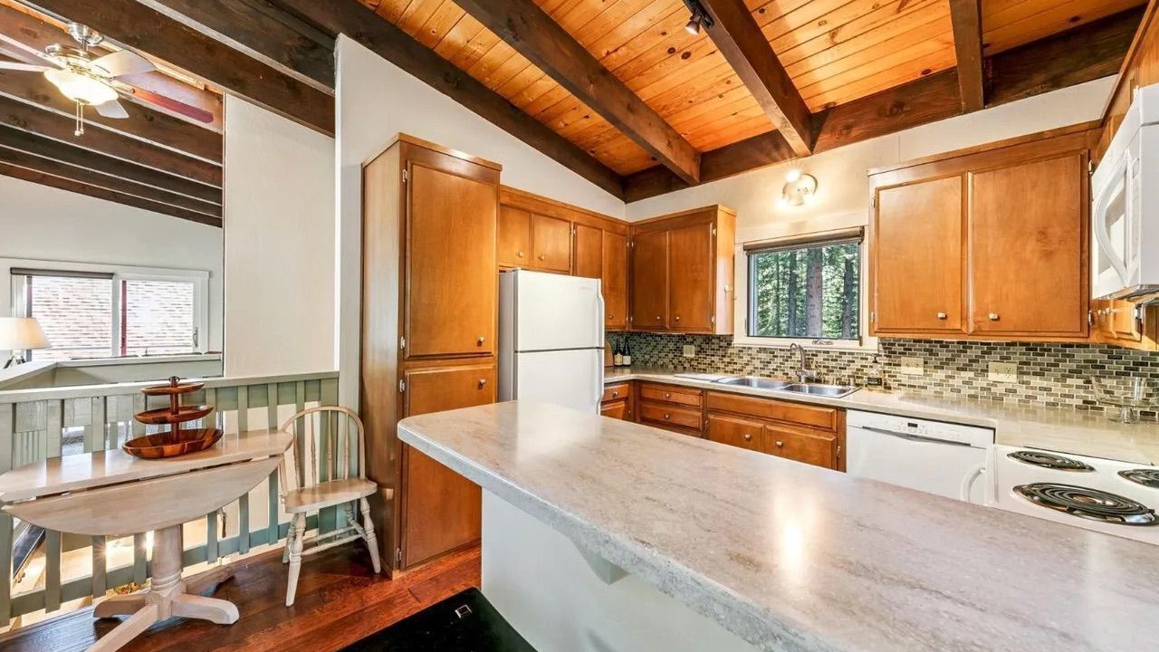 Photo of Kitchen in Pioneer Trail