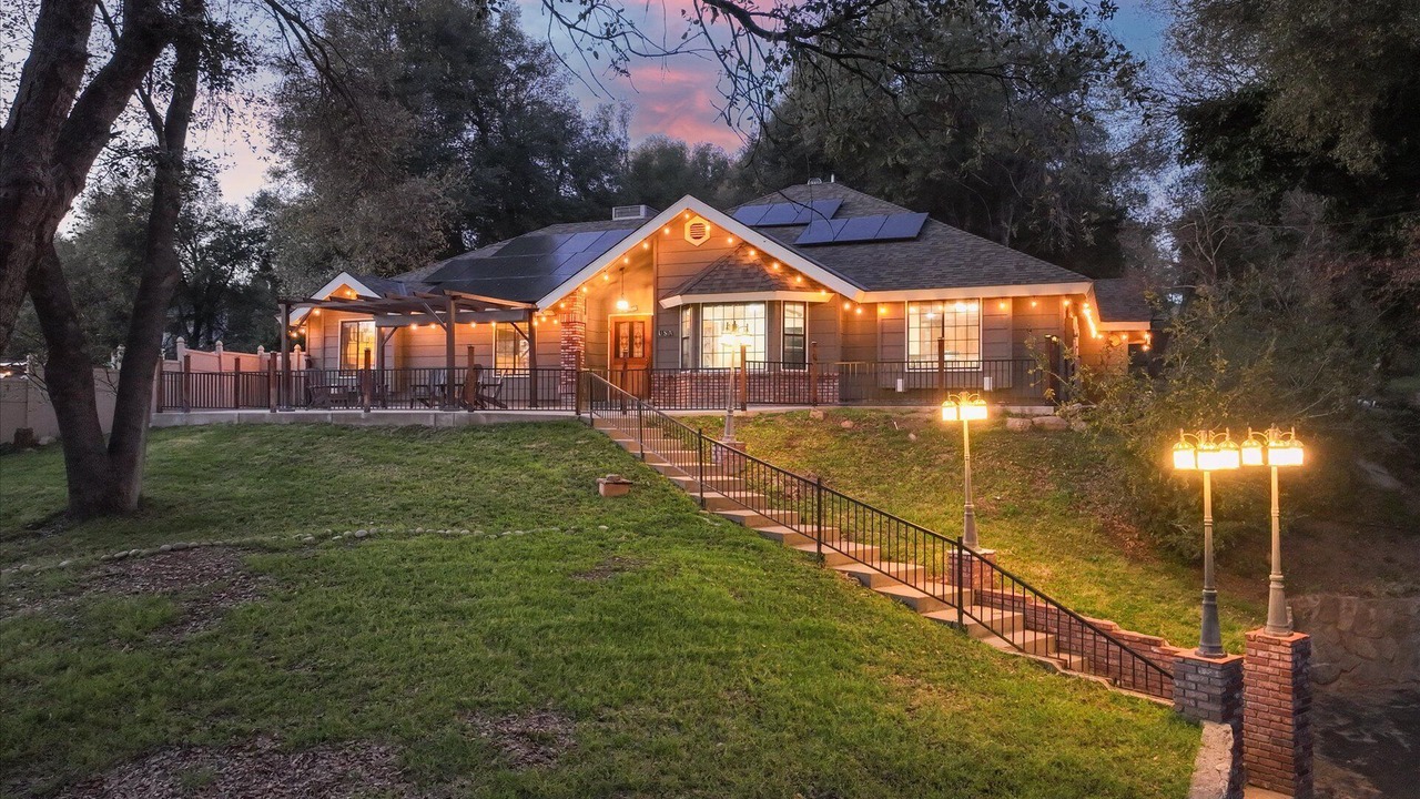 Photo of Outdoor in Oakhurst
