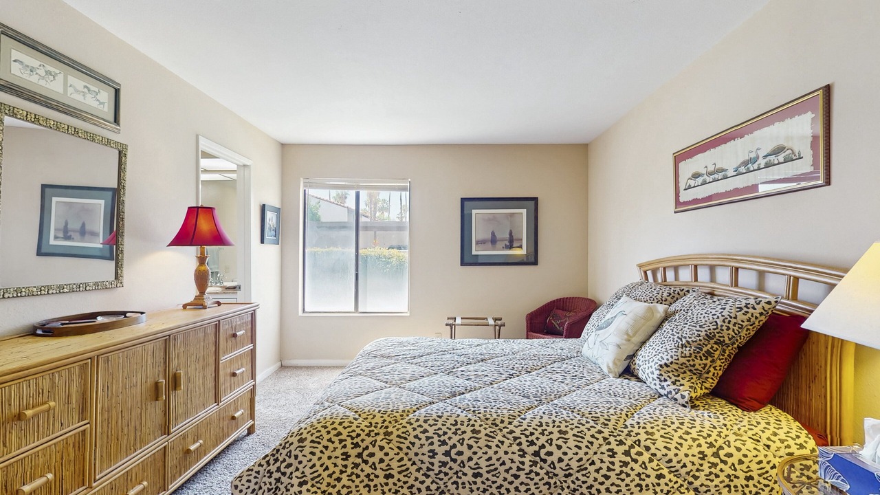 Photo of Bedroom in Canyon Corridor