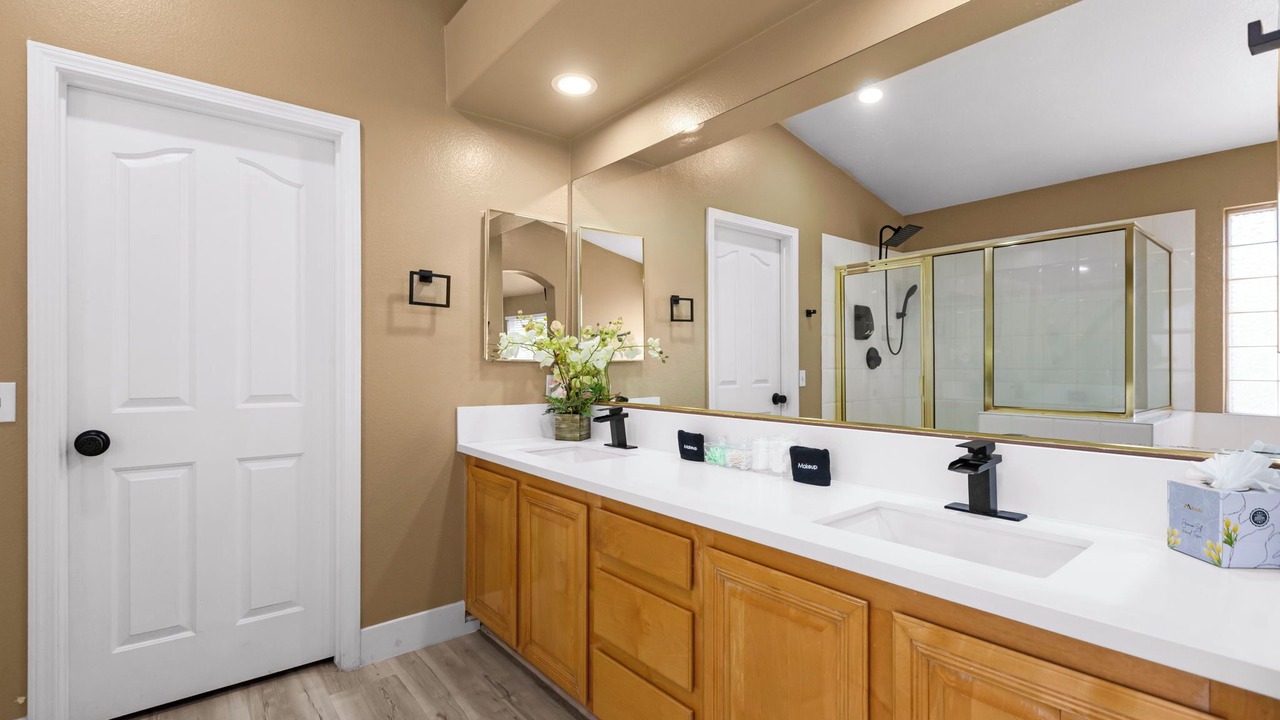 Photo of Bathroom in Silverado Ranch