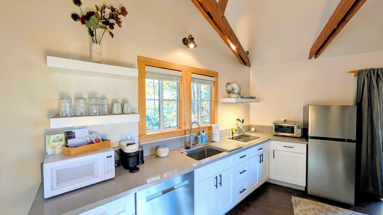 Photo of Kitchen in Green Valley Lake