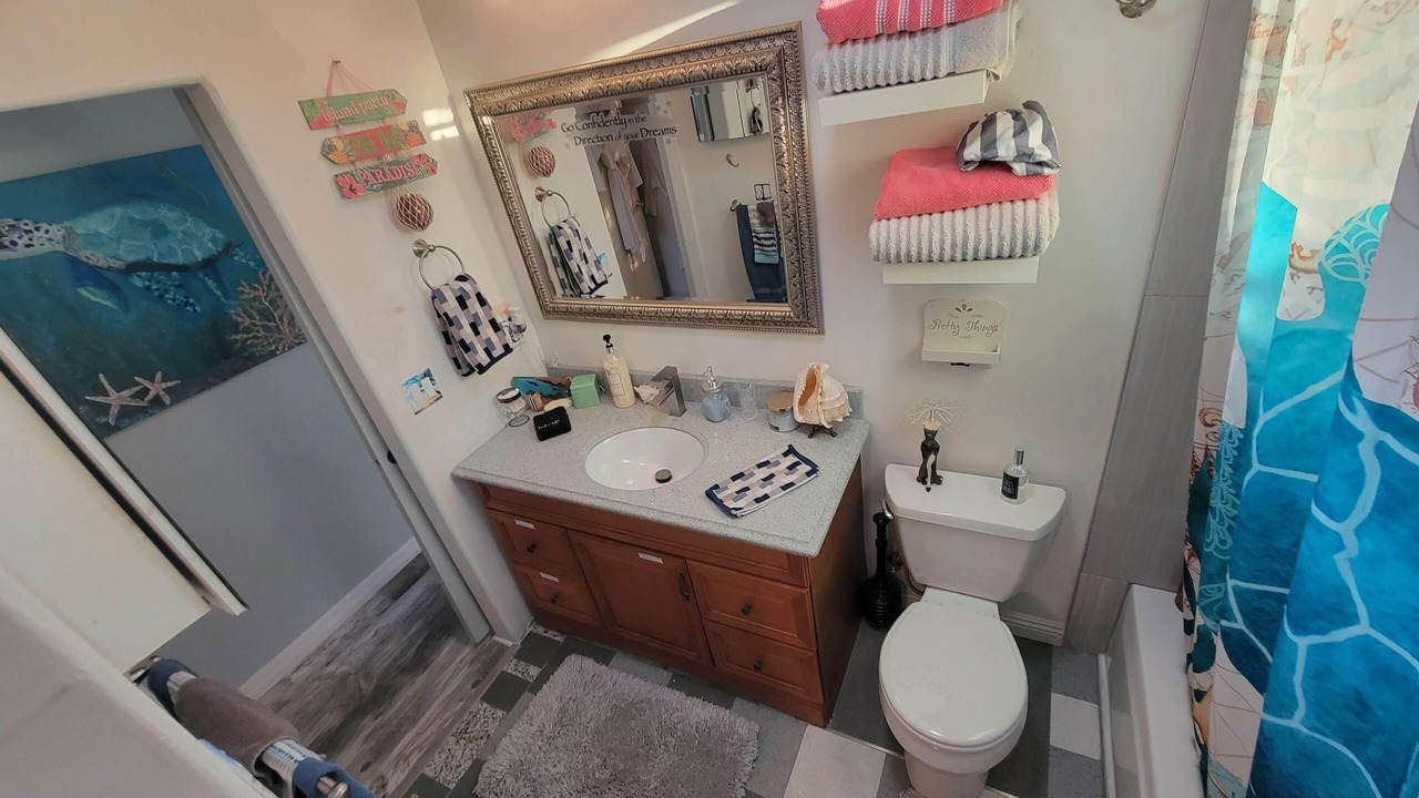Photo of Bathroom in East Side Capistrano