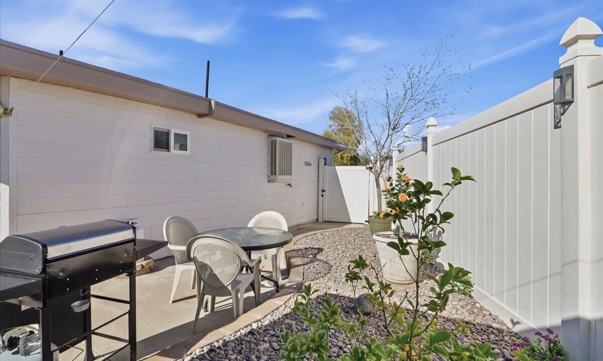 Photo of Outdoor in Townsite