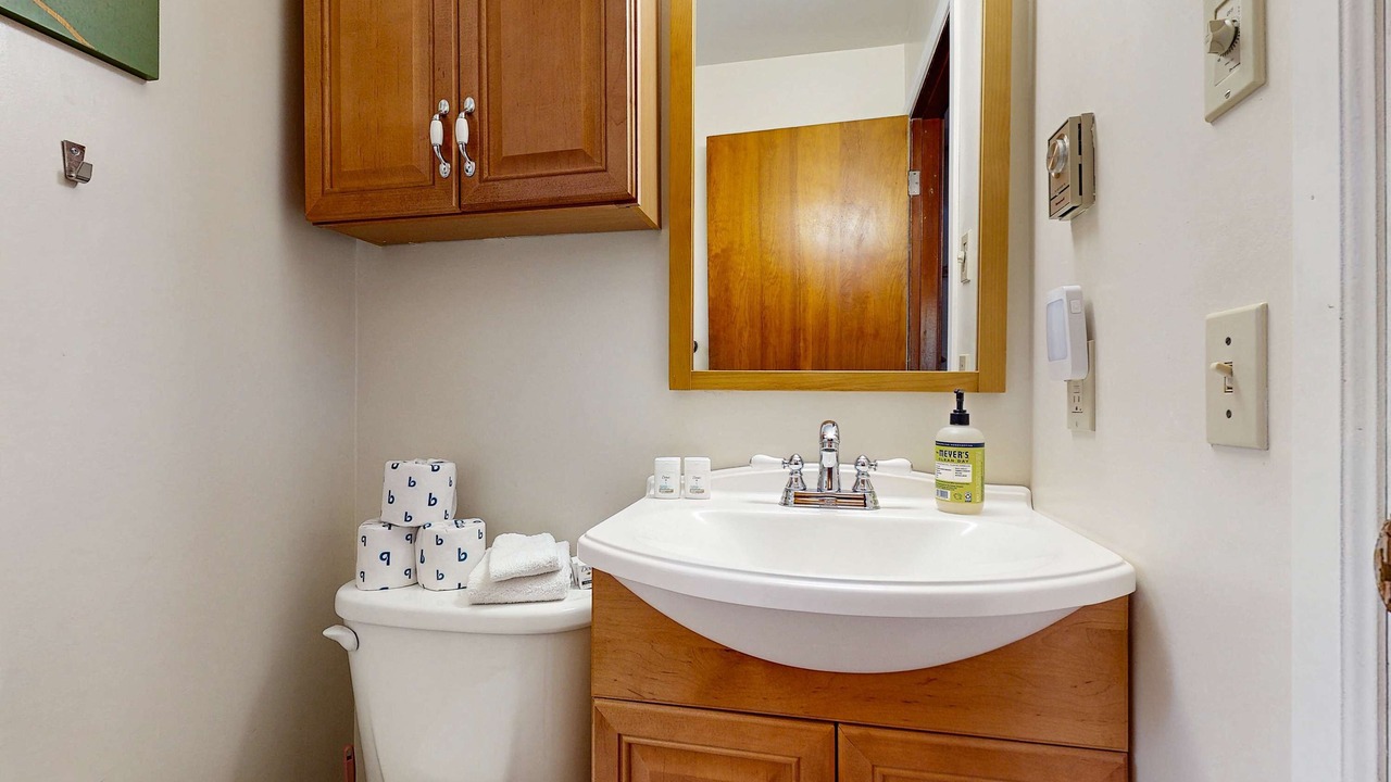 Photo of Bathroom in Neahkahnie Beach