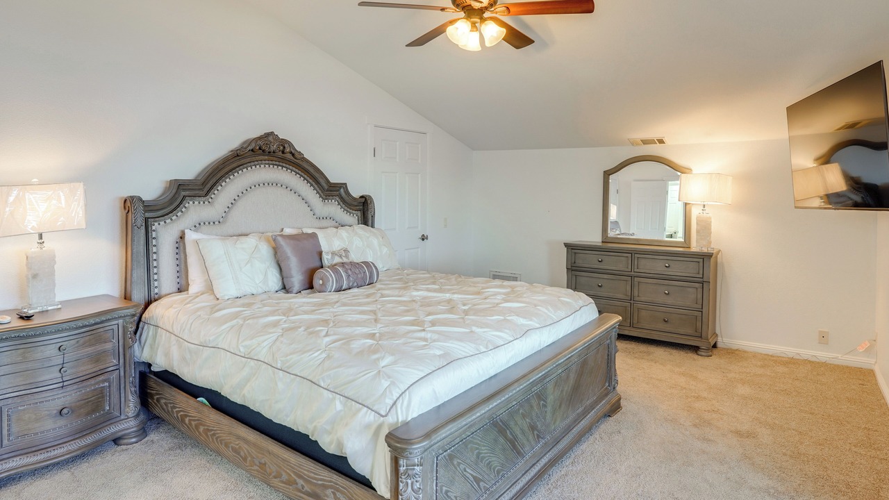 Photo of Bedroom in Lake Elsinore