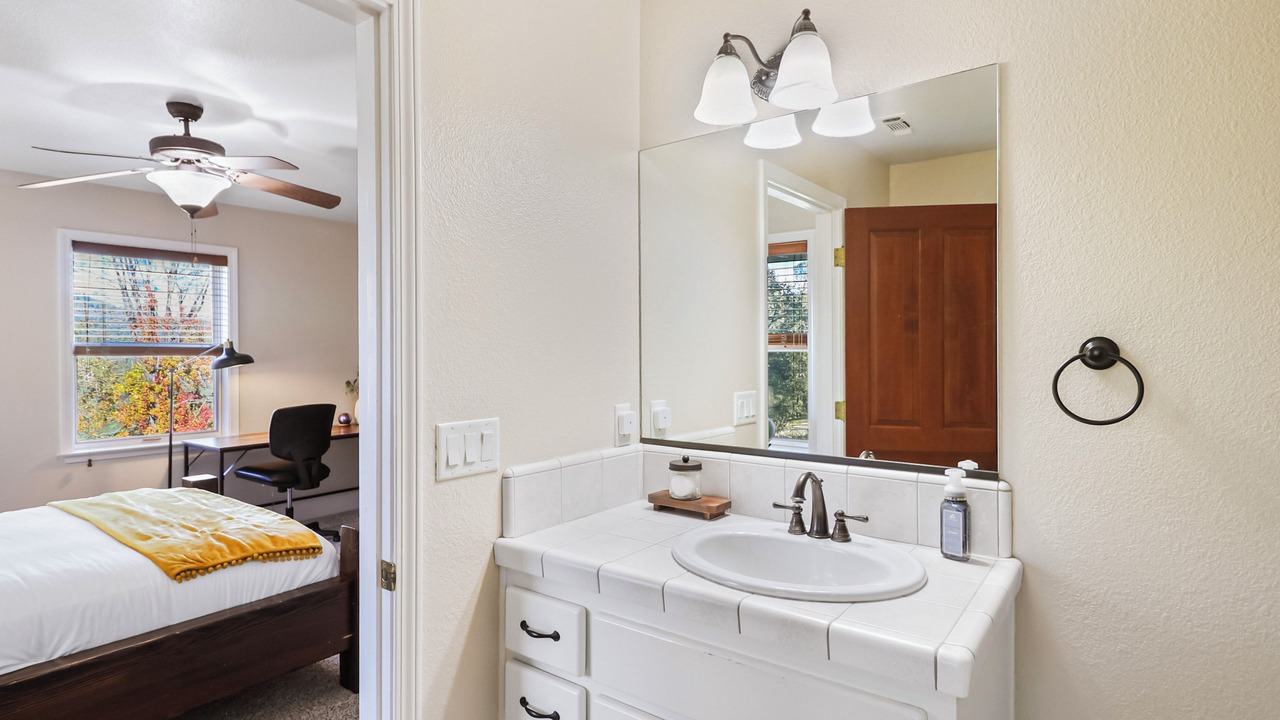 Photo of Bedroom in Redding