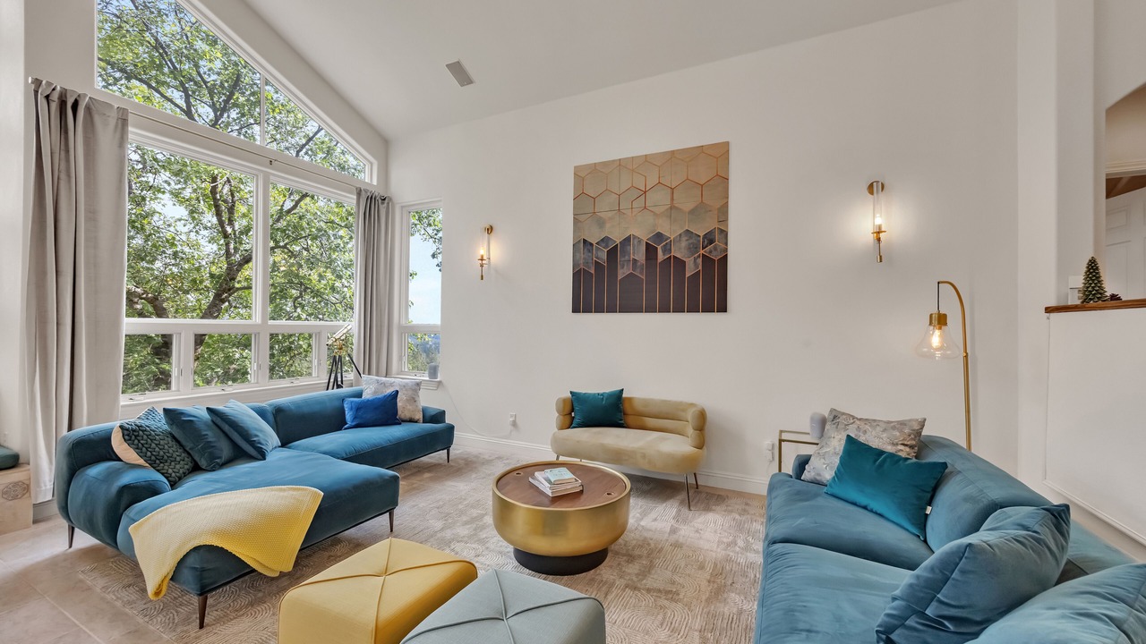 Photo of Livingroom in Nevada City